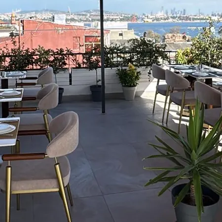 Sahar Sultan * Istanbul